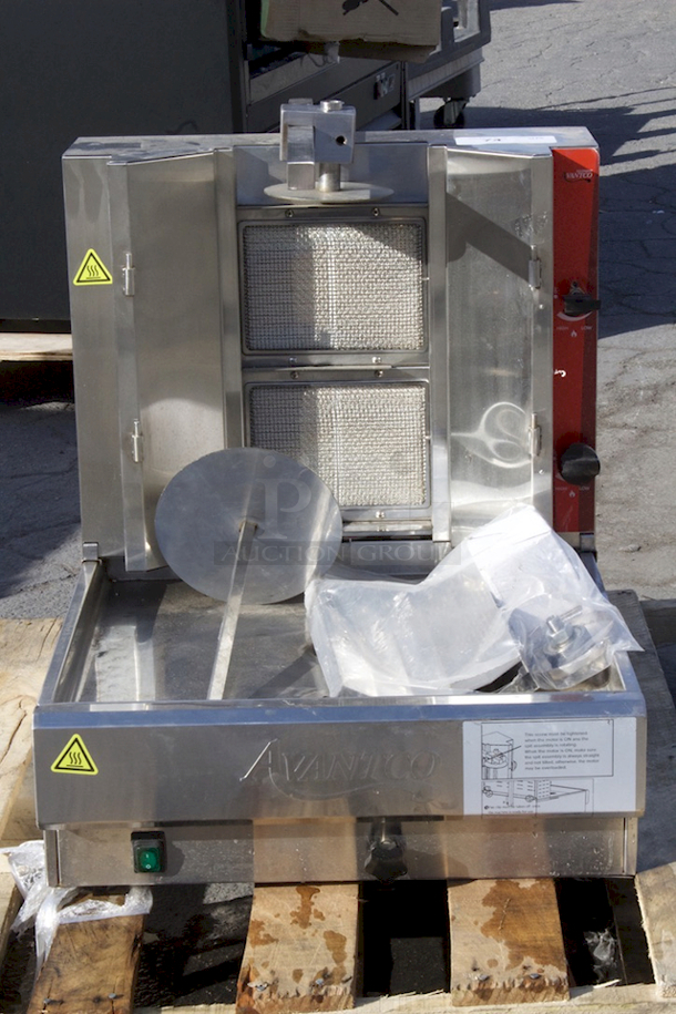BRAND NEW SCRATCH & DENT! Avantco VB202 Gas Vertical Broiler - 45 lb. Capacity, 19,000 BTU - Image 2 of 7