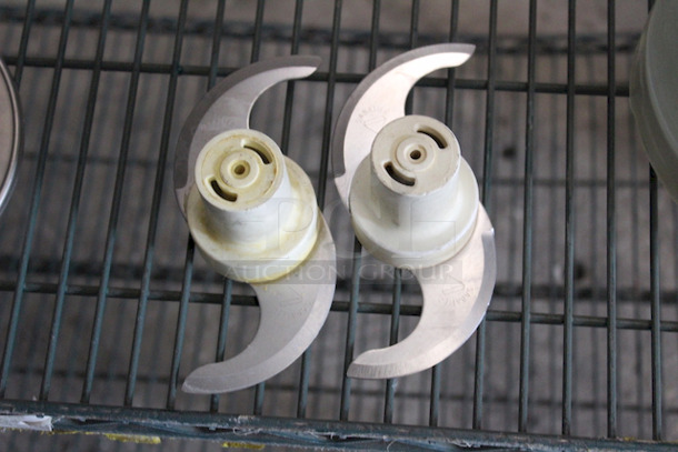 CROWN JEWEL!! Robot Coupe R2 DICE Combination Food Processor with 3 Qt. Gray Bowl, Continuous Feed 2 Blades & 2 Discs - 2 hp, 8-11/16x17x20-3/4, 120v - Image 6 of 11