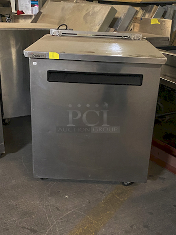 Manitowoc Delfield 28-Inch 406-STAR-CCT Undercounter Refrigerator On Commercial Casters!! 28-3/8" x 31-3/4" x 341/2”

115-120 V x 60 Hz x 1 PH

 - Image 5 of 5