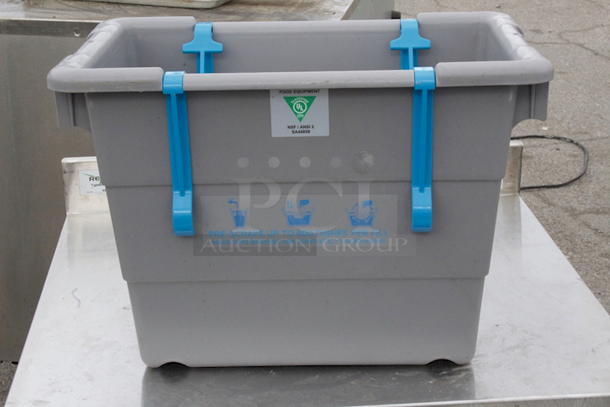 BRAND NEW-NEVER USED! PlateScrape Pre-Sanitization Plate Scraper, Up To 600 Dishes Per Fill  - Image 5 of 10