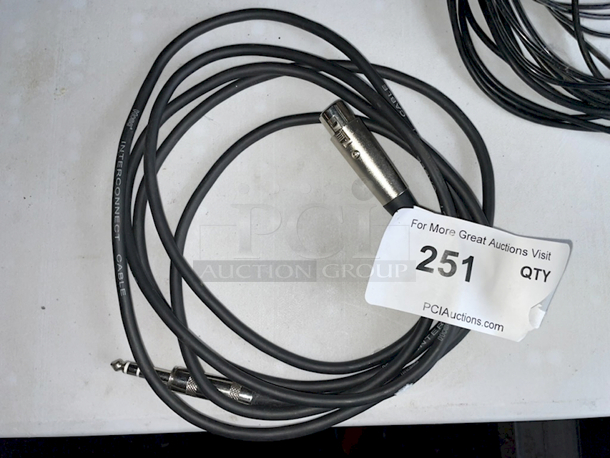 Hosa Interconnect Cable  - Image 1 of 2