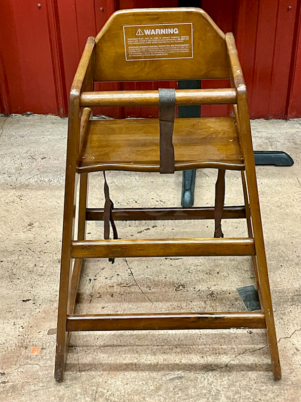 Highchair w/ 3 Booster Seats. 4x Your Bid. - Image 2 of 7