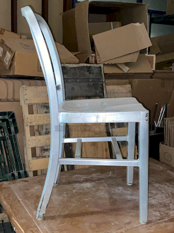 Lot of 6 Light Weight Aluminum Chairs

6x Your Bid - Image 7 of 8