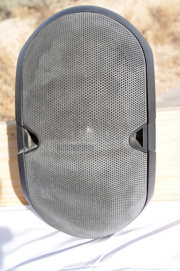 IN PERFECT WORKING ORDER! Electro-Voice EVID-4.2T Passive 2-Way 400W 70V/100V Installation Speaker with Dual 4" Woofers & 1" Tweeter (Pair, Black), Includes SAM (Strong-Arm Mount) Assembly Kit Allows For Flexible Placement And Directivity In Surface Or Ceiling Mounting Design, Weather-Resistant Enclosure And Magnetic Driver Shielding Allow For Reliable Outdoor Placement And Close Proximity Use With Video Or Computer Monitors. 2x Your Bid - Image 5 of 8