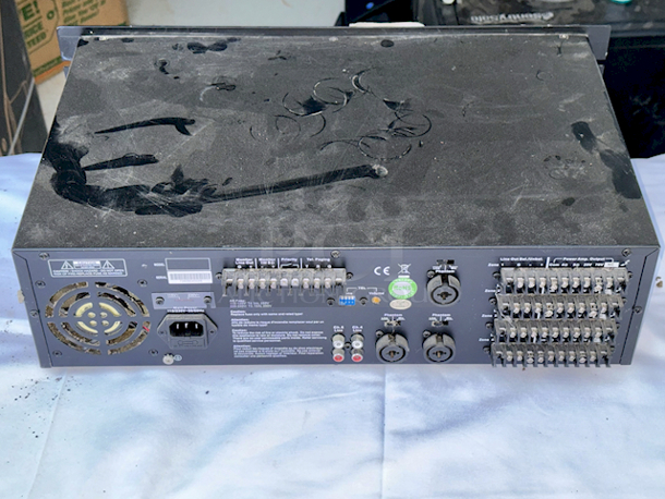 OUTSTANDING! Speco Technologies PL200M Commercial Amplifier (160W) In Perfect Working Order!! KEY FEATURES: Playback 5 Sources to 4 Zones; Each Channel Offers Volume & Mute; Speaker Output: 40W RMS per Zone; Telephone Paging & Monitor Output; 19" Rackmount Design: 3 RU; Each Channel Offers Gain, Treble & Bass; Compatible with 4-/8-Ohm Speakers; Microphone 1 Priority with VOX Mute - Image 3 of 5