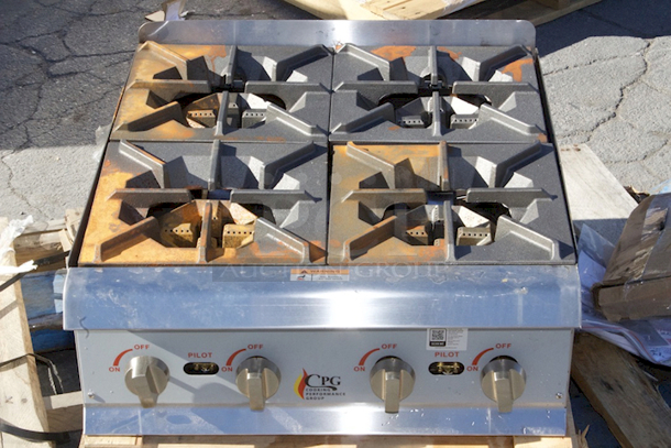 BRAND NEW SCRATCH & DENT! Cooking Performance Group R-CPG-24-NL 4 Burner Gas Countertop Range / Hot Plate - 88,000 BTU - Image 2 of 8