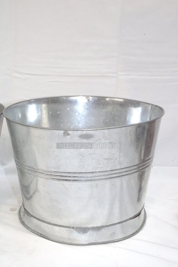 BEAUTIFUL! Cake And Champaign Set. (3) Cake Dishes With (1) Glass Lid, (1) Plastic Lid, (3) Ice Buckets For Chilling Champaign Or Other Drinks. 4x Your Bid.  - Image 7 of 7