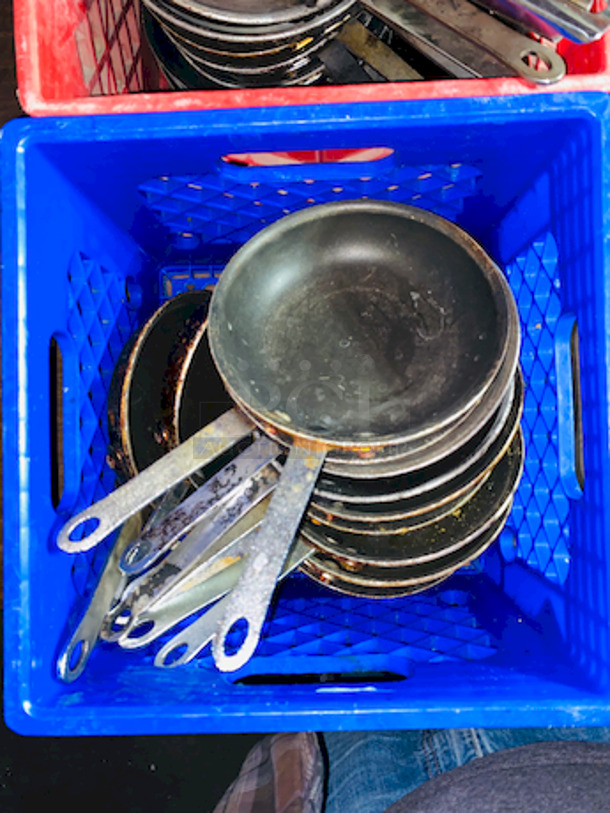HUMONGOUS! Lot of Buffets/Catering Equipment. 
Includes (2) Crates of individual Frying Pans, (3) Containers of gravy boats, cream dispensers and etc, (1) container of Chefs Knives.  - Image 2 of 12
