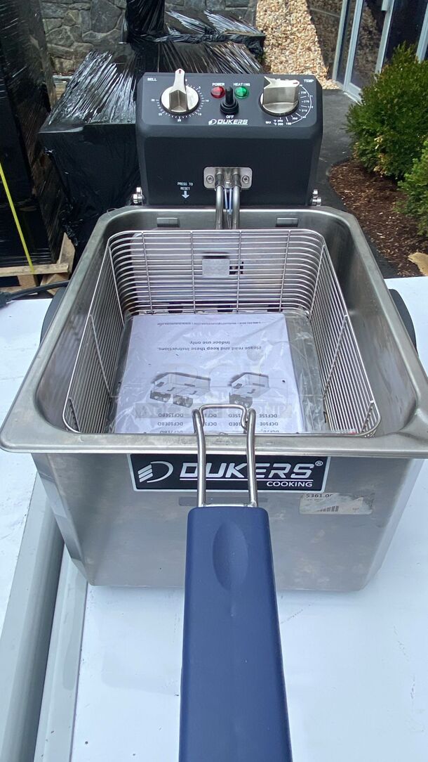 Dukers DCF15E Countertop Deep Fryer - Image 4 of 6