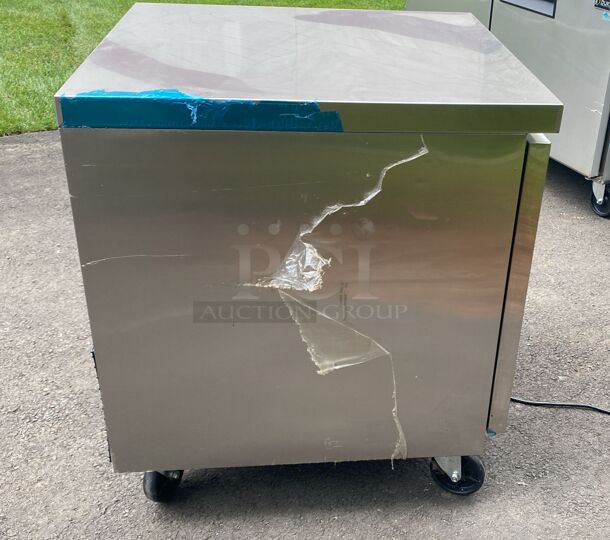 Dukers - DUC29R, Commercial 29" Under counter refrigerator 7cu.ft. NSF
 - Image 6 of 6