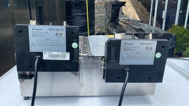 DUKERS DCF15ED 30lb Two Basket Electric Countertop Fryer
 - Image 6 of 7