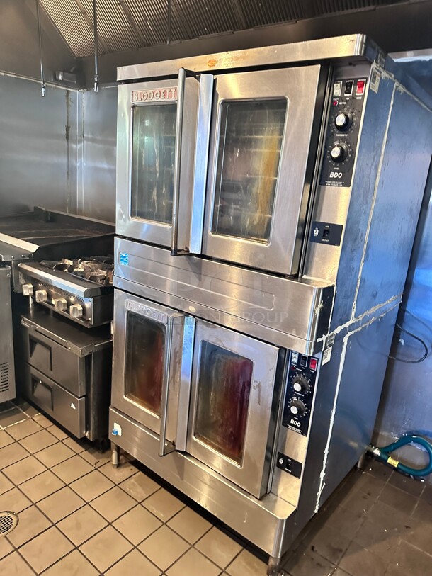 Certified Working Blodgett Commercial Gas Double Stack Convection Oven Great For Baking and All Around Cooking - Image 1 of 8