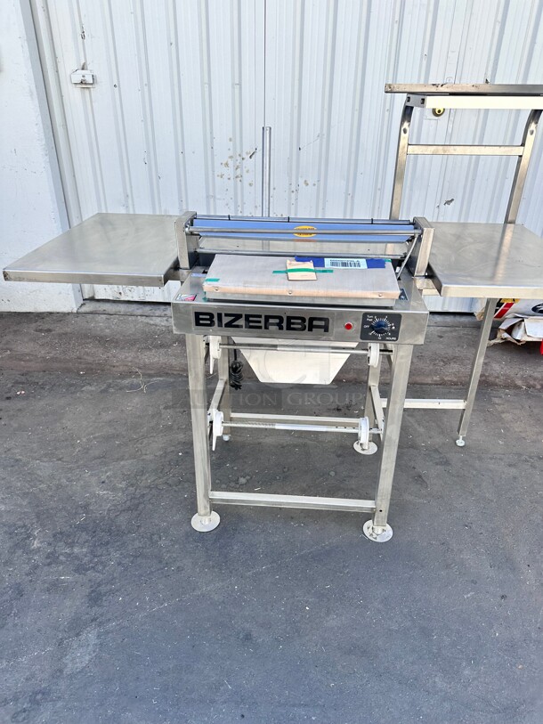 New! Bizerba Heat Seal SM1 Double 18" Roll Film Floor Wrapping Machine with Splash Guard - 725W, 115V Working - Image 2 of 9