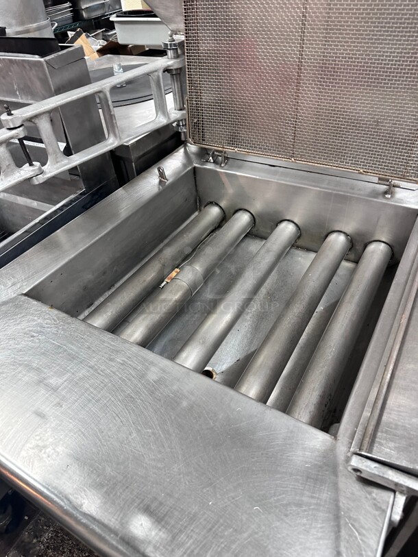 Certified Working Mercury 24x24 Commercial Donut Fryer With Filter Gas NSF  - Image 1 of 10