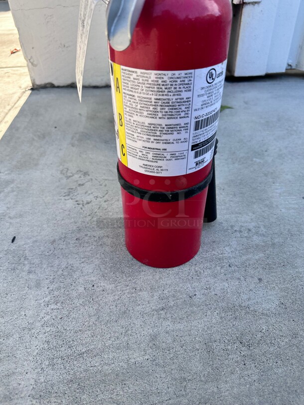 Amerex B500 5 lbs Multi-Purpose ABC Dry Chemical Fire Extinguisher  - Image 4 of 7