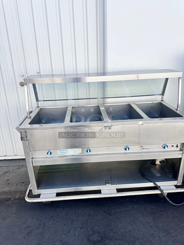 Excellent Condition Duke E304SW Electric 4 Compartment Hot Food Table With Sneeze Guard 220 Volt Tested and Working - Image 6 of 8
