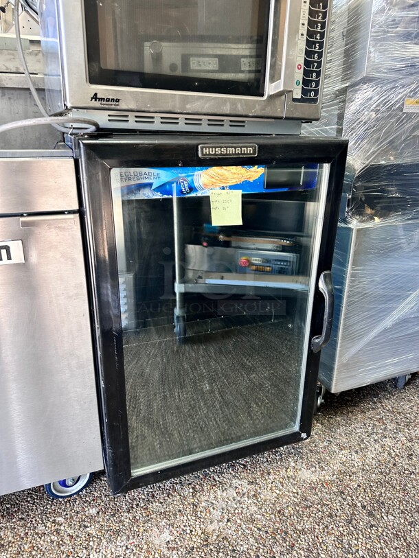 Working Hussmann Upright Counter Top Cooler 115 Volt  - Image 5 of 8