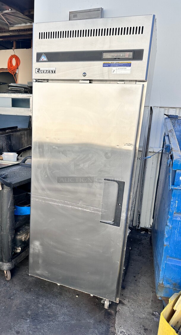 Late Model Everest Signal Door Refrigerator 115 Volt Working - Image 4 of 4