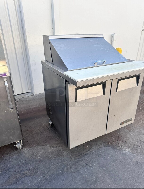 True TSSU-36 36 3/8" 2 Door Mega Top Refrigerated Sandwich Prep Table 115 Volt Tested and Working! - Image 2 of 4