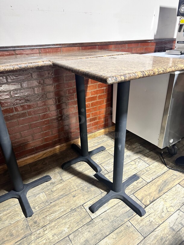 Commercial Granit Table 30x30 With Base - Image 2 of 9
