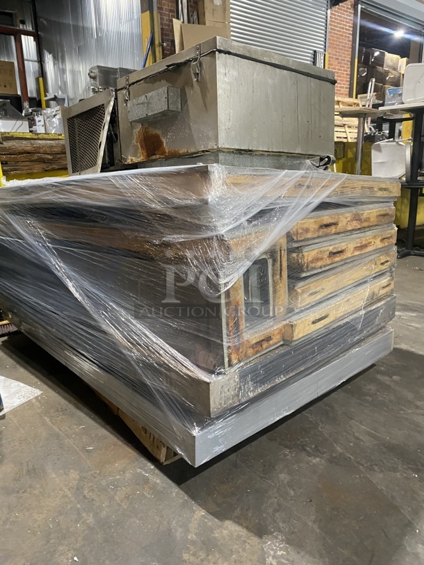 Nice! Norlake Self Contained 6 x 6 Walk In Cooler! With Floor! With Self Contained Compressor/Condenser! 220V 1 Phase!  - Image 1 of 6