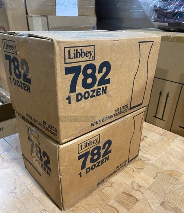 NEW! IN THE BOX! Libbey 1/4 Liter Wine Vase! 2x Your Bid!  - Image 3 of 7