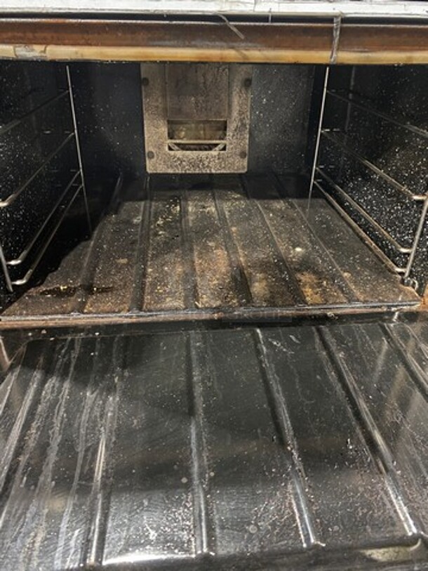 Wolf Commerical Natural Gas Powered 6 Burner Stove! With Convection Oven Underneath! All Stainless Steel! On Casters! - Image 5 of 11