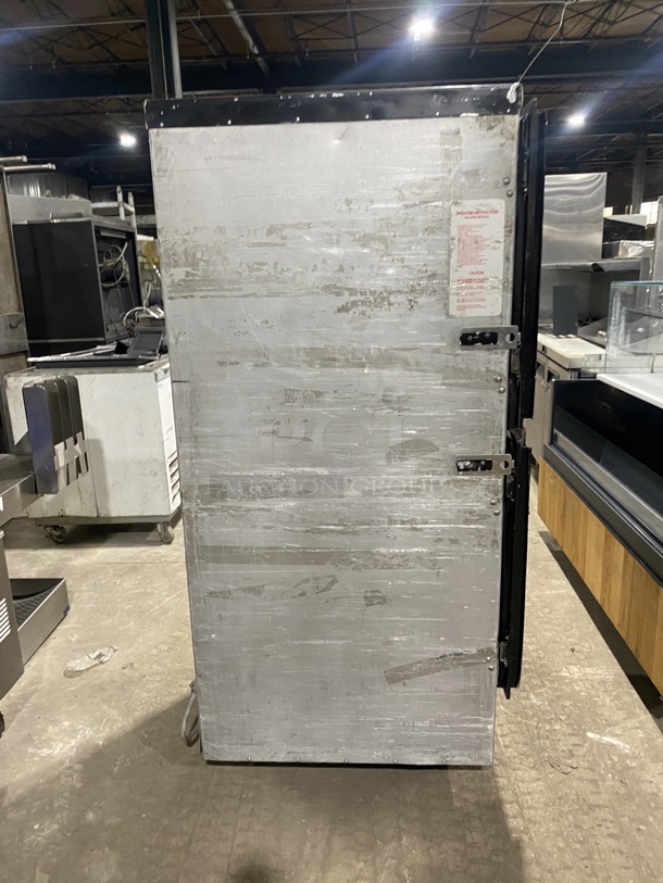 Sweet! Metro Commercial Insulated Stainless Steel Heating/Proofing Cabinet Food Warmer! MODEL C199-HM2000 120V! On Casters! - Image 4 of 7