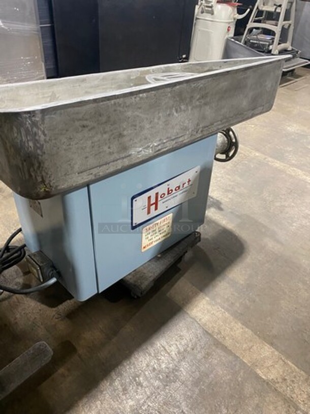 WOW! Hobart Commercial Countertop Heavy Duty Meat Grinder! All Stainless Steel! WORKING WHEN REMOVED! Model: 4046 SN: 1366555 220V 60HZ 3 Phase - Image 4 of 8
