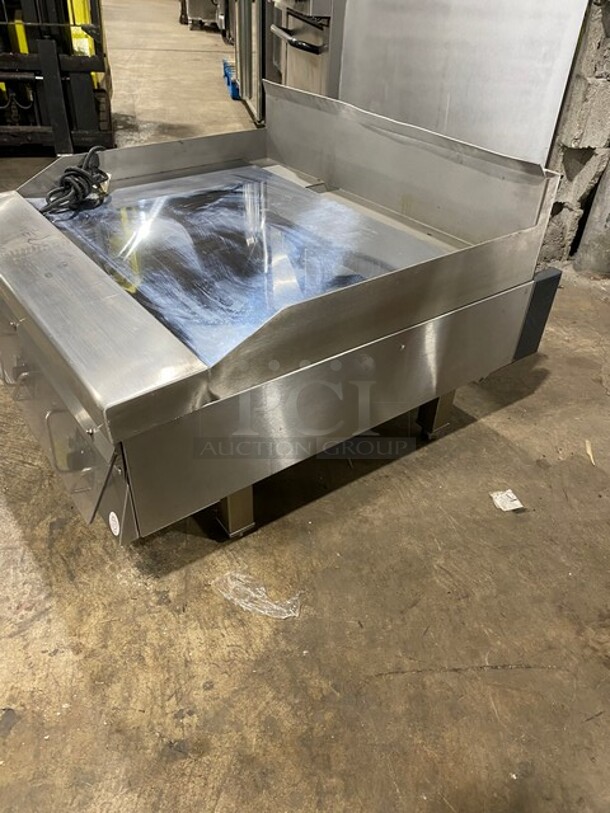 BRAND NEW! OUT OF THE BOX! Garland Commercial Natural Gas Powered Countertop MIRROR SHINE Flat Griddle! With Thermostatic Controls! With Back & Side Splash! All Stainless Steel! On Legs! - Image 2 of 10