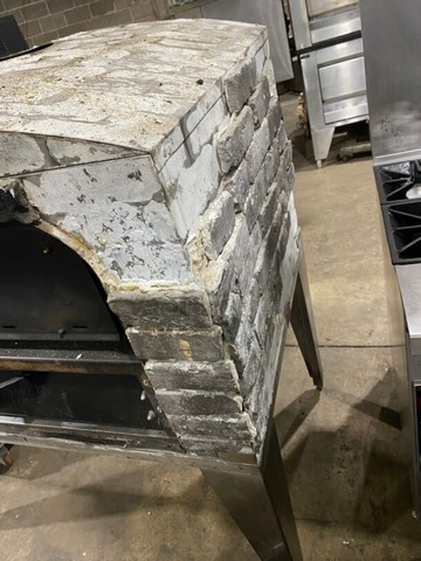 Marsal Commercial Natural Gas Powered Single Deck Pizza/ Baking Oven! All Stainless Steel! On Legs! Model: MB236 SN: 5672 - Image 2 of 10