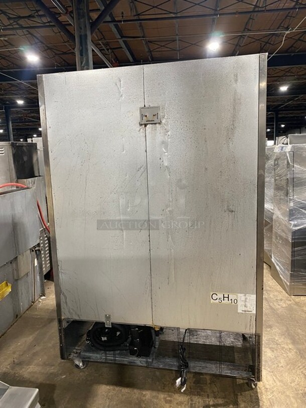 WOW! 2018 Bison Commercial Reach In Cooler! With Poly Coated Racks! All Stainless Steel! On Commercial Casters! MODEL BRR46 SN: BRR4600318102300K80011! 115V 1PH! - Image 2 of 9