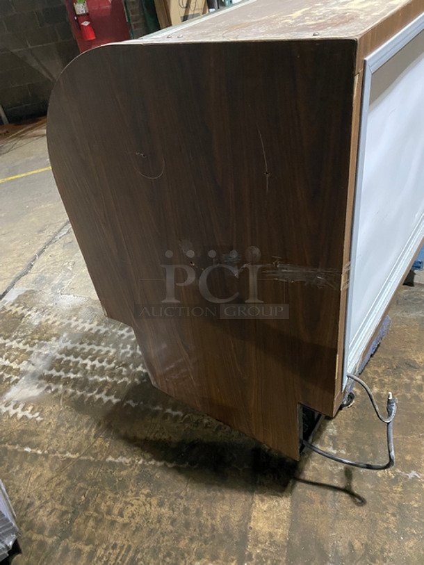 NICE! Spartan Commercial Refrigerated Bakery Showcase Merchandiser! With Curved Front Glass! With Sliding Back Door Access! With Poly Coated Racks! Model: 57RO - Image 3 of 9