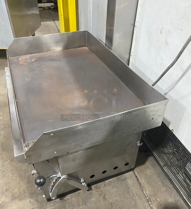 Commercial Countertop Natural Gas Powered Flat Top Griddle And Cheese Melter Combo! With Back And Side Splashes! All Stainless Steel! - Image 2 of 8