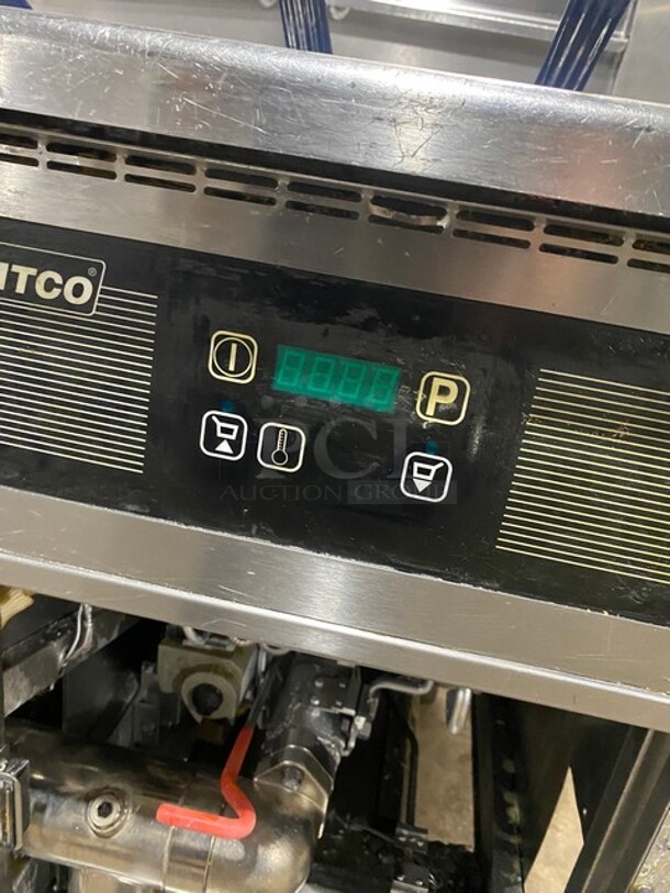 Pitco Frialator Stainless Steel Commercial Natural Gas Powered 2 Bay Deep Fat Fryer w/ 4 Metal Fry Baskets! On Commercial Casters! MODEL SSH55 SN: G15AD080351 115V - Image 8 of 12