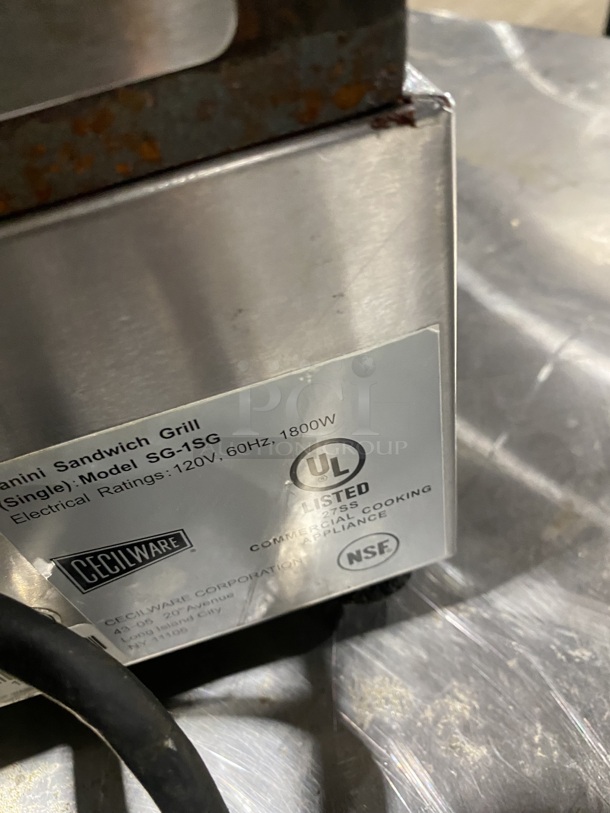Cecilware Stainless Steel Countertop Electric Panini Sandwich Grill! MODEL: SG-1SG SN:1404450 120V! Electric Powered!  - Image 7 of 8