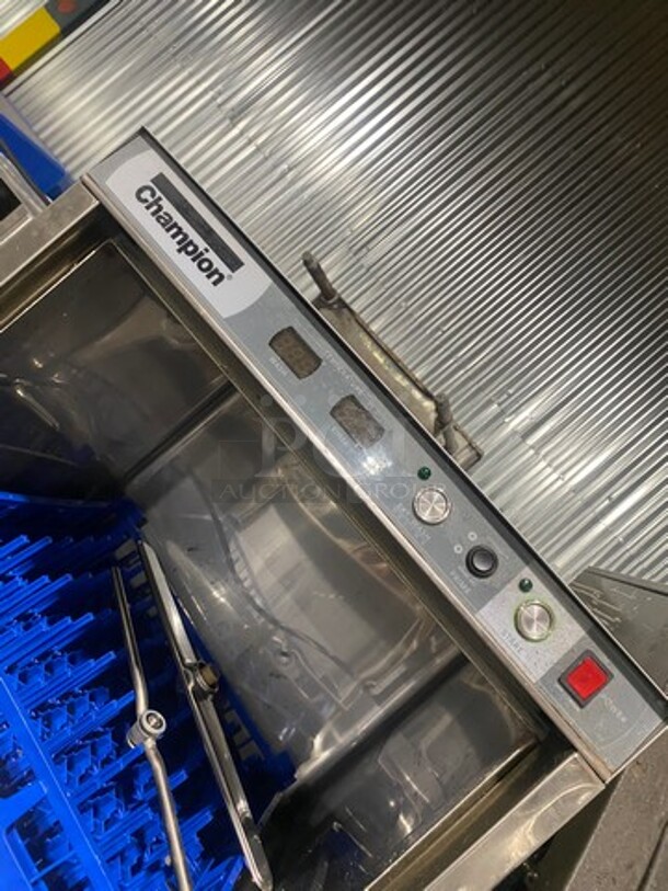 Champion Commercial Undercounter Dishwasher! All Stainless Steel! Model: UH230B SN: W180678177 120/208/230V 60HZ 3 Phase - Image 5 of 7