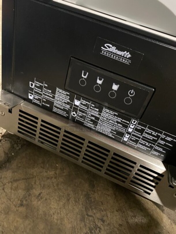 NEW! OUT OF THE BOX! SCRATCH-N-DENT! Danby Undercounter Ice Maker! 32LB Ice Capacity! Model: DIM32D1BSSPR - Image 7 of 8