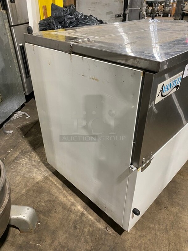 Avantco Stainless Steel Commercial Milk Cooler! On Casters! MODEL 178MC49HC 115V  - Image 2 of 7