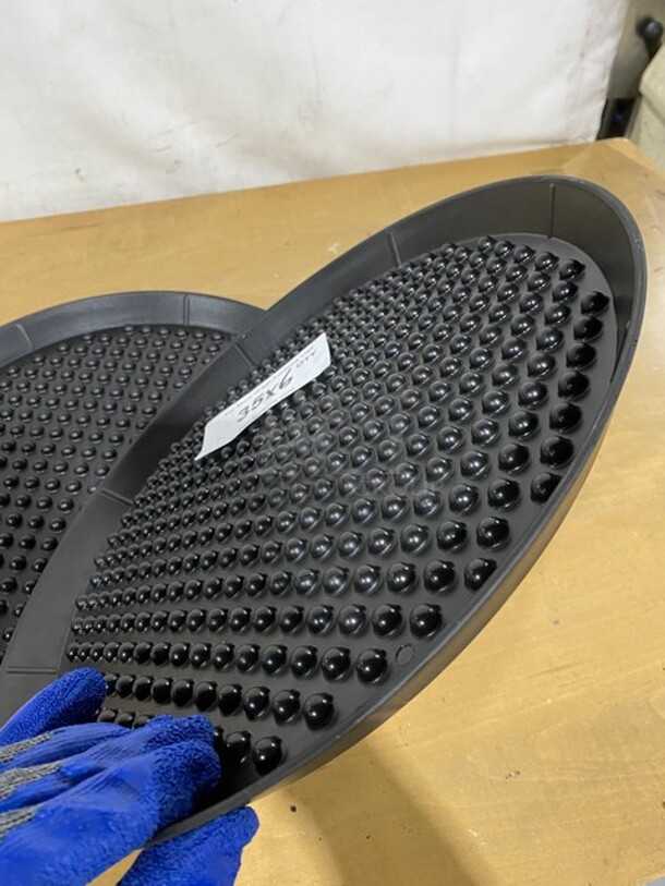Hs Charcoal Poly Pizza Pleezer Tray! MODEL HS1036 6x Your Bid!  - Image 6 of 7