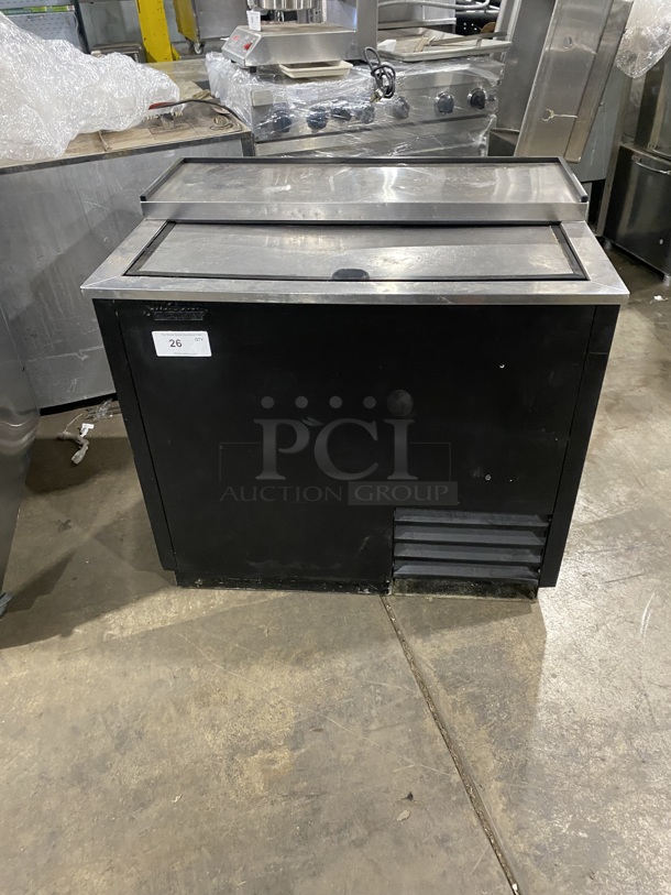 True Commercial Under The Counter Beer Bottle Cooler! With Single Stainless Steel Sliding Top Door! Model: TD3612 115V! - Image 1 of 7