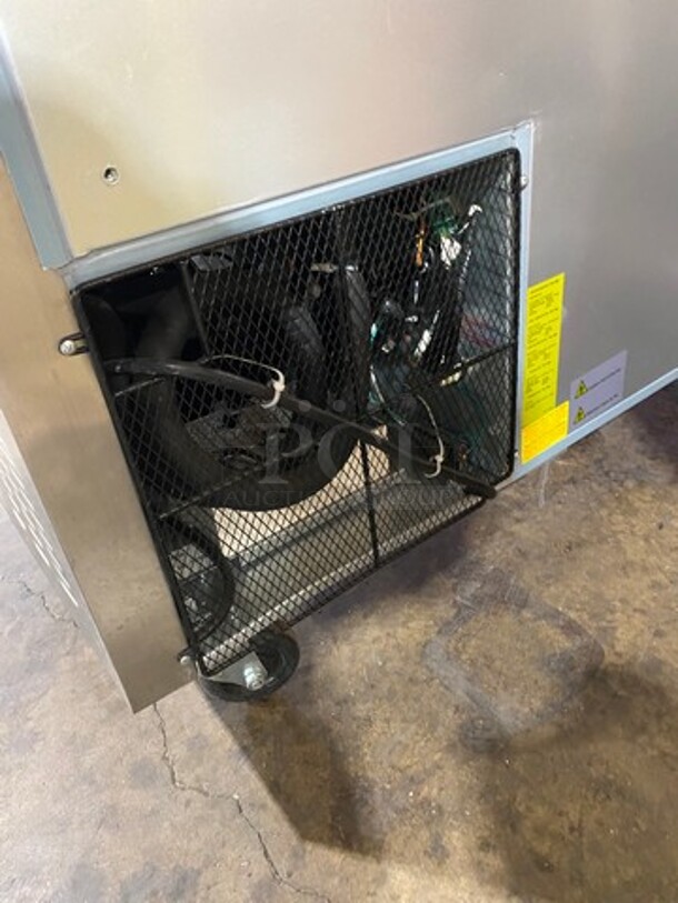 NICE! SCRATCH-N-DENT! Kelvinator Commercial Refrigerated Pizza Prep Table! With Commercial Cutting Board! With 3 Door Storage Space Underneath! All Stainless Steel! On Casters! Model: KCHPT9212 SN: 93610053 115V - Image 12 of 12
