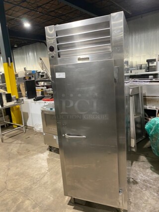 Traulsen Commercial Single Door Reach In Cooler! All Stainless Steel! On Legs! MODEL RHT132WREFHS RN:T422500C99 115V 1PH