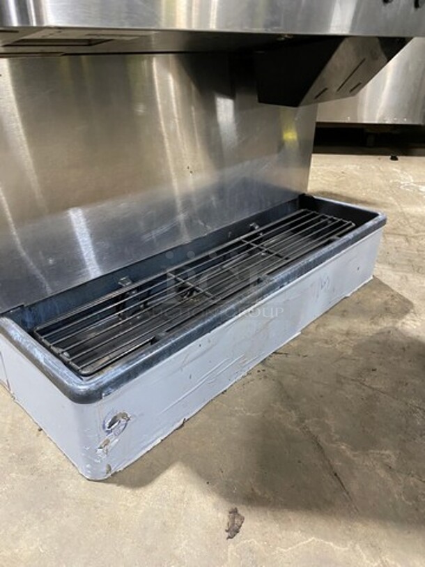 Hoshizaki Commercial Countertop Ice Maker/Dispenser And Water Dispenser! All Stainless Steel! Model: DCM500BAH SN: F06587B 115/120V 60HZ 1 Phase - Image 7 of 9