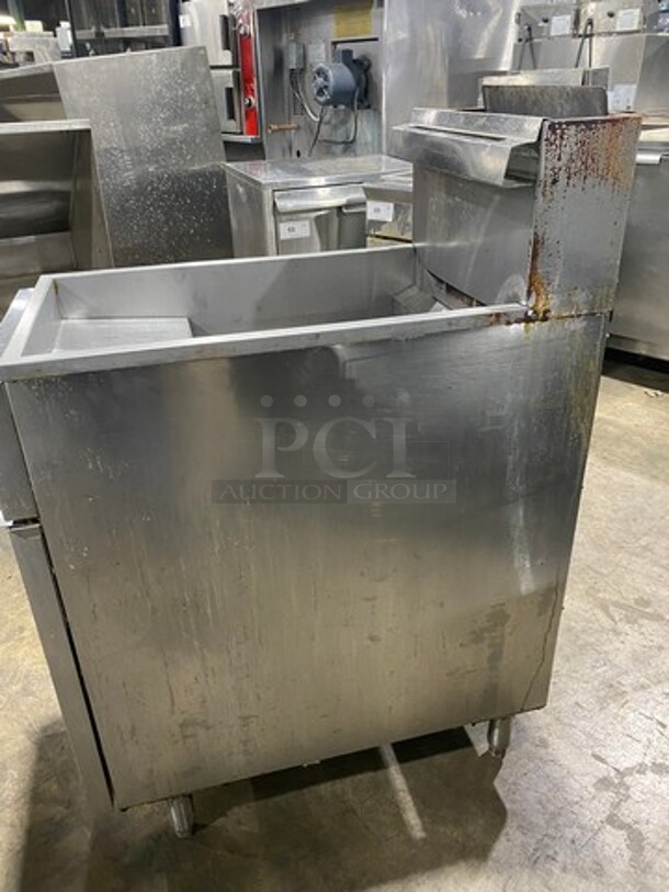 Atosa Commercial Gas Powered Deep Fat Fryer! All Stainless Steel! On Legs! - Image 4 of 8