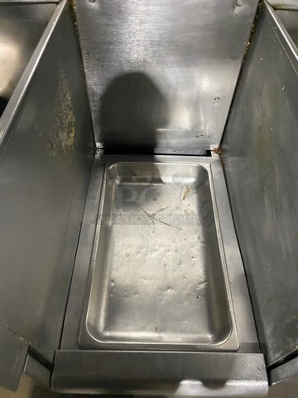 Frymaster Commercial Natural Gas Powered 4 Bay Deep Fat Fryer! With Middle Fryer Basket Rack! With Oil Filter System! All Stainless Steel! On Casters! Model: FMPH455SC SN: 0904IK0007 - Image 6 of 12