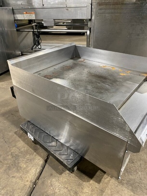 Duke Commercial Countertop Natural Gas Powered Flat Top Griddle! With Back And Side Splashes! All Stainless Steel! - Image 2 of 8