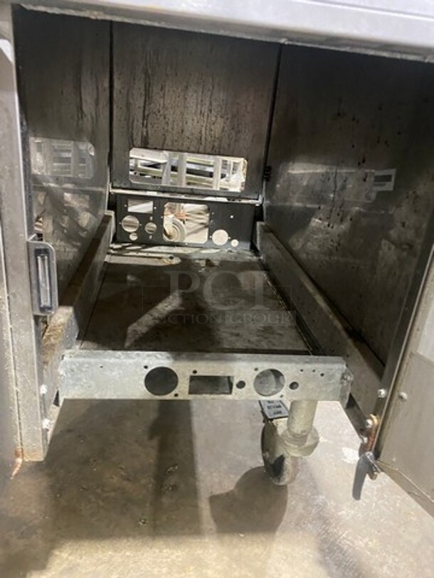 Pitco Frialator Commercial Natural Gas Powered Deep Fat Fryer With Dump Station! All Stainless Steel! On Casters! Model: SG14 SN: G08BD006448 - Image 10 of 12