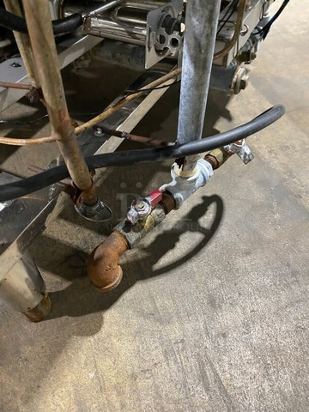 Commercial Gas Powered Cabinet Steamer! All Stainless Steel! On Legs! - Image 8 of 8