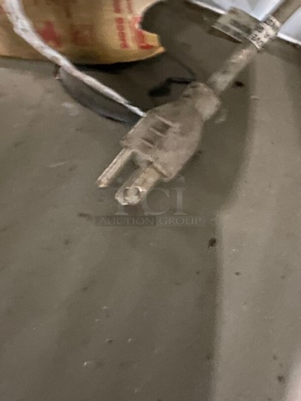 Duke Commercial Electric Powered Single Well Food Warmer Serving Station! With Storage Space Underneath! All Stainless Steel! On Legs! Model: SUBFC206RT SN: 11020184 120V 60HZ 1 Phase - Image 8 of 8